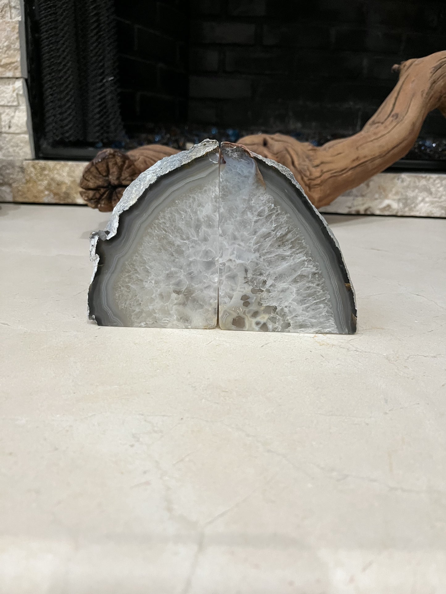 MBW - AGATE GEODE BOOKENDS 4.25"