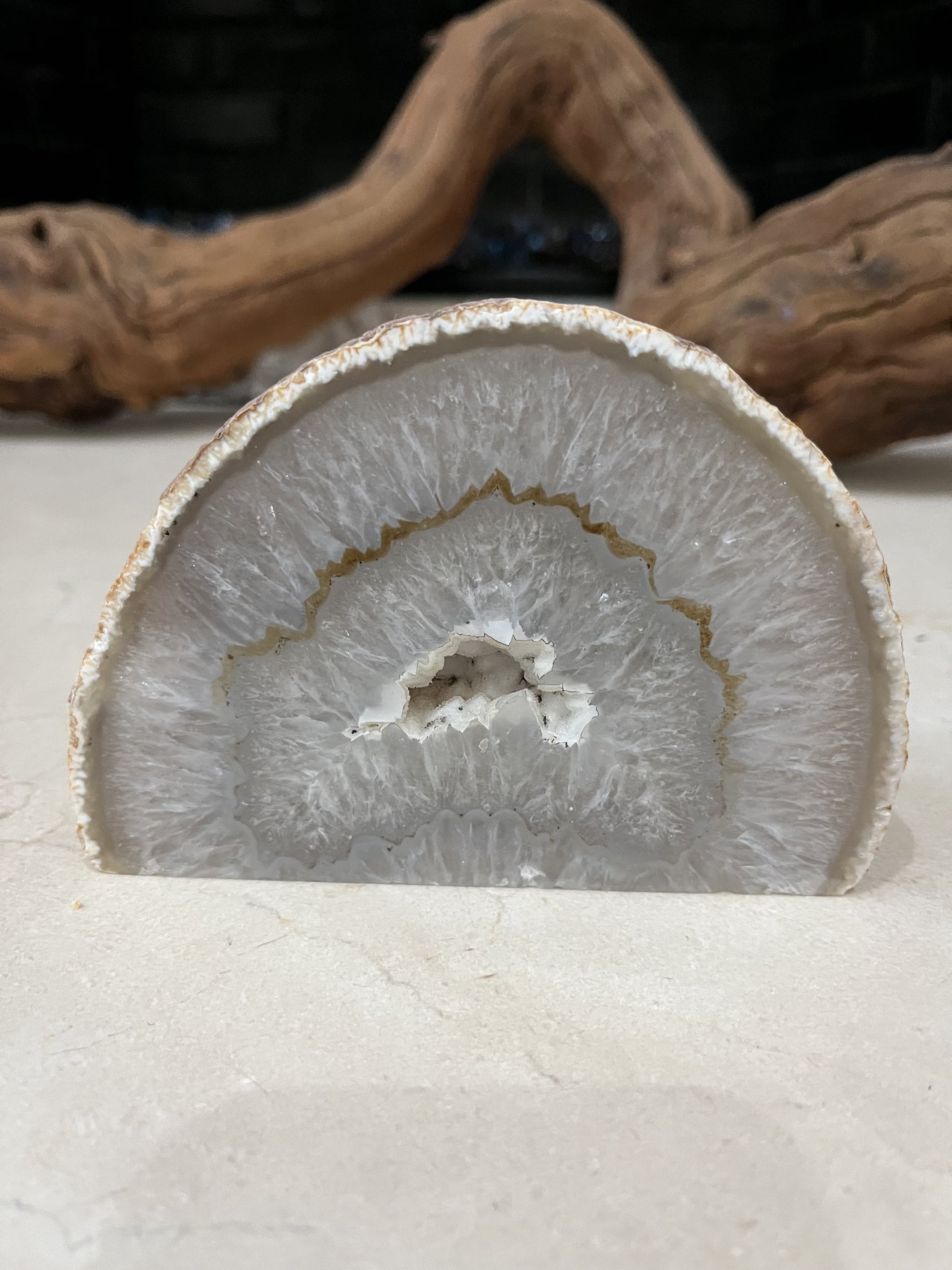 MBW - GEODE AGATE ROCK