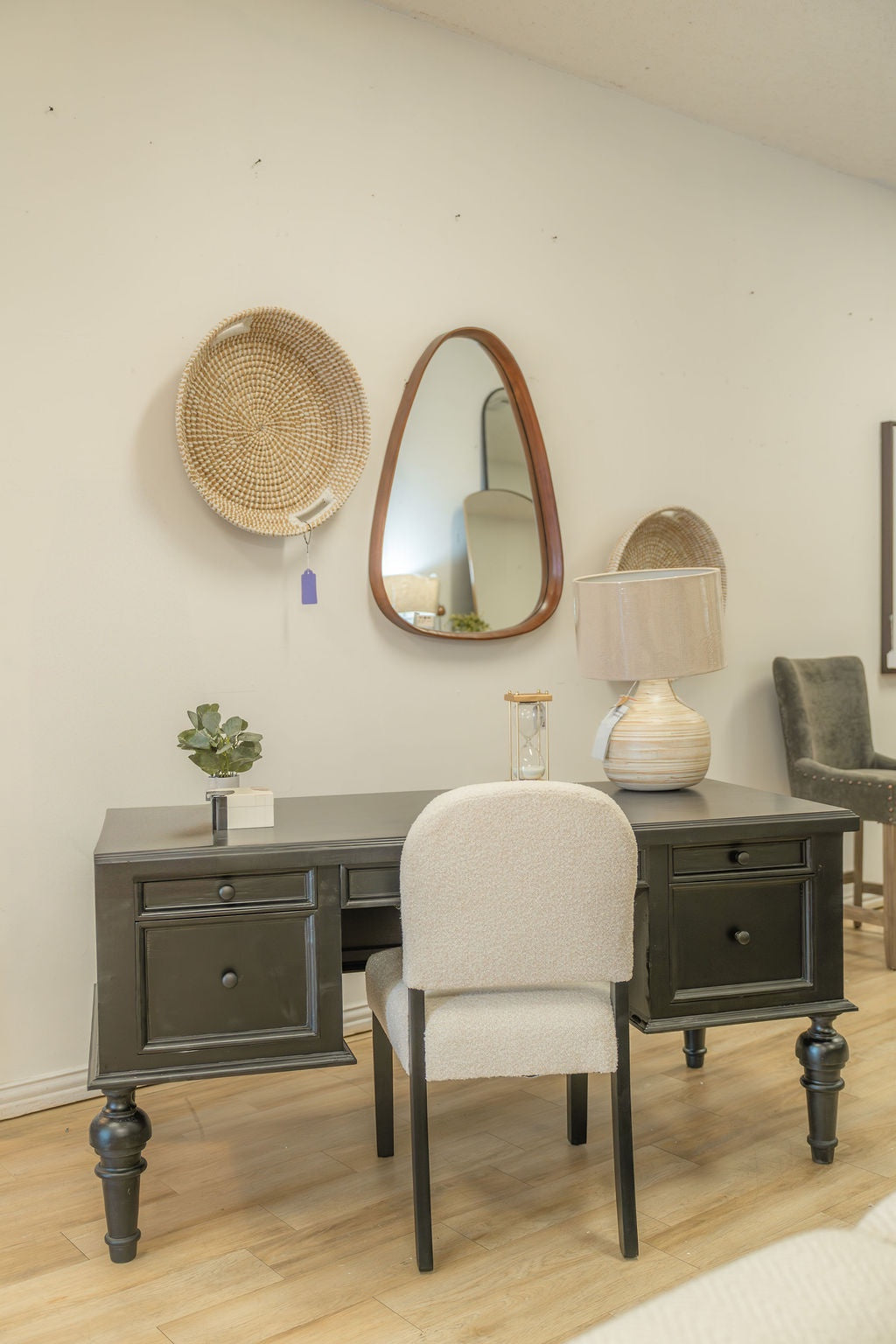Willow Desk #541