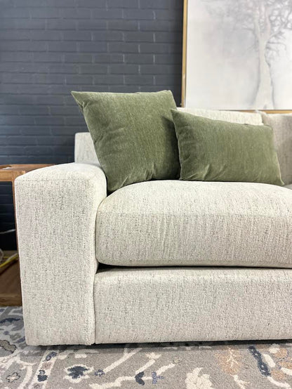 AC2000 Sofa Fluffy Cream