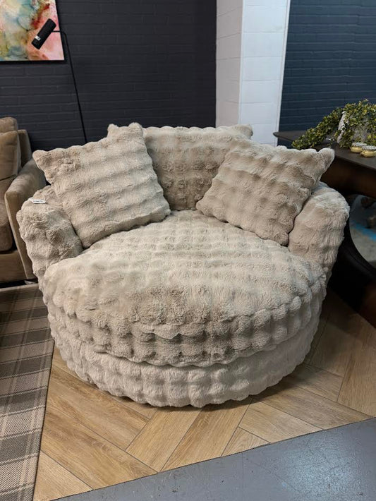 RW36 Oversized Chair R Affair Mushroom