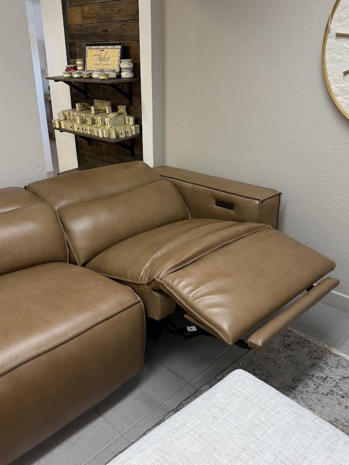 Cityline 3 Piece Leather Motion