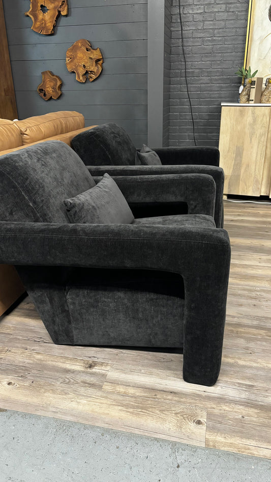 RW82 Vogue Roman Cavier