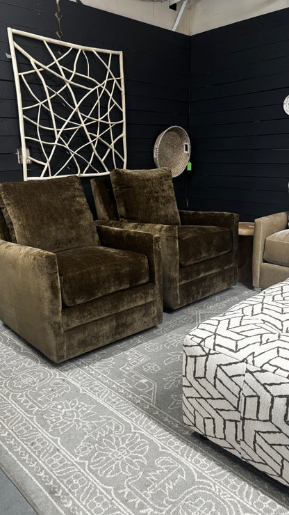 RW17 Swivel/Rocker Chair Rowana Bark