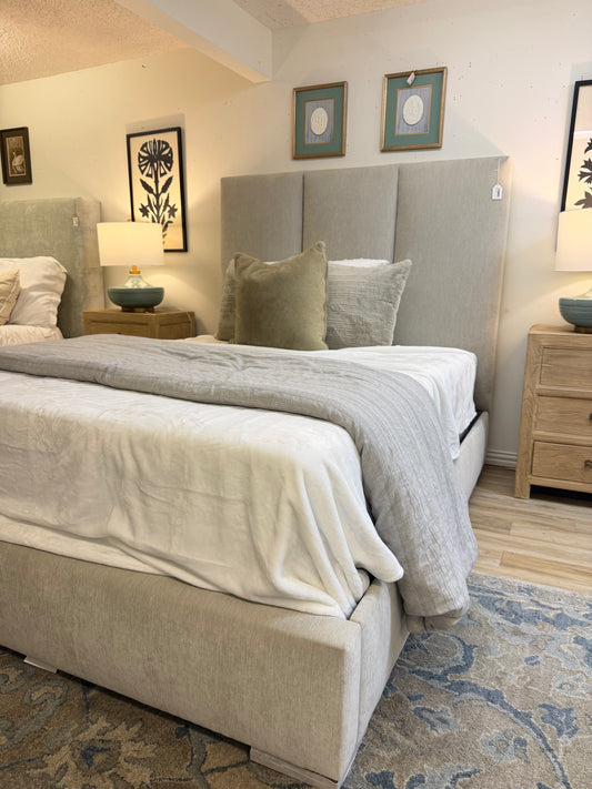 Queen Channled Bed (Roman Dove)