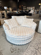 RW36 Oversized Chair R-Affair Ivory