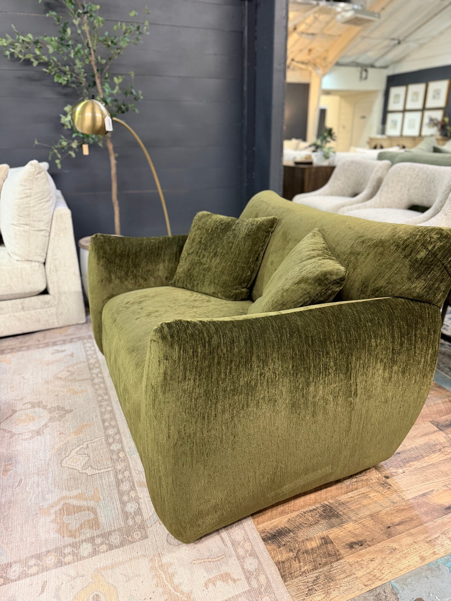 RW87 Chair & a Half Swivel, Luxor Spinach