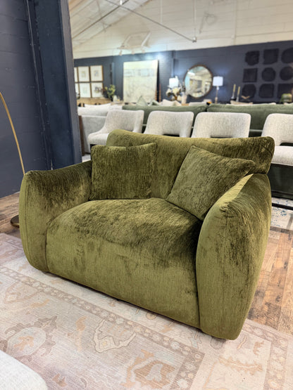 RW87 Chair & a Half Swivel, Luxor Spinach
