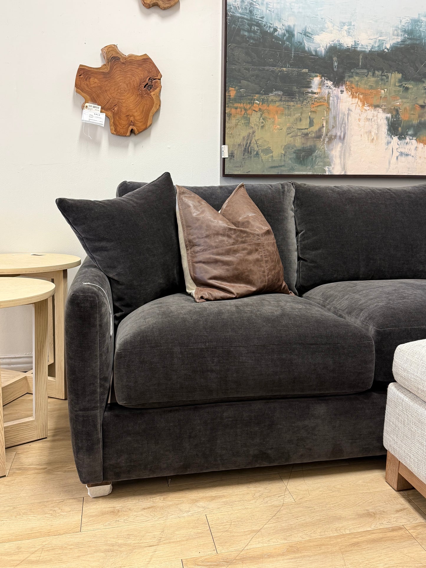 AC1700 Estate Sofa Incredible Mink