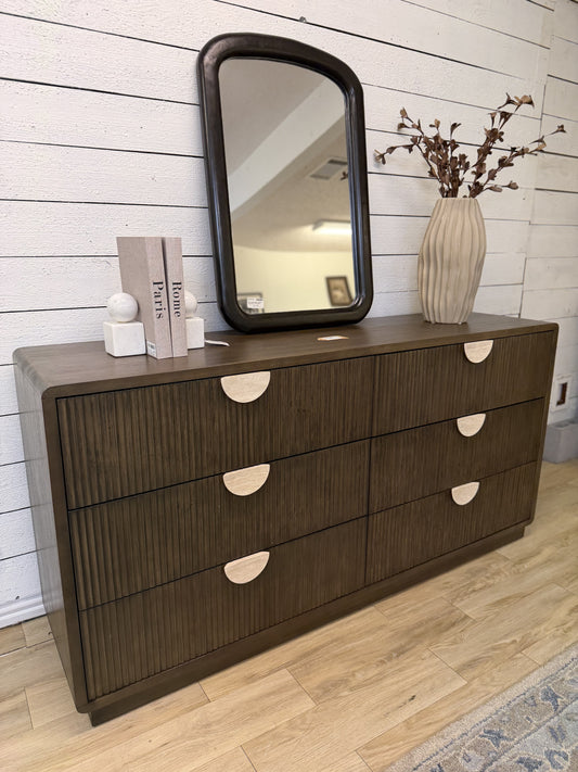 Napa Dresser