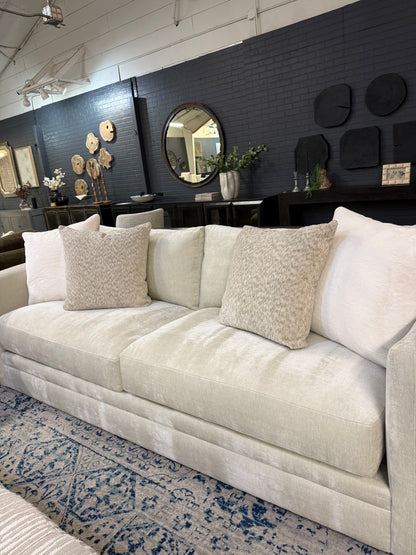 AC5000 Estate Sofa, Rowana Oatmeal